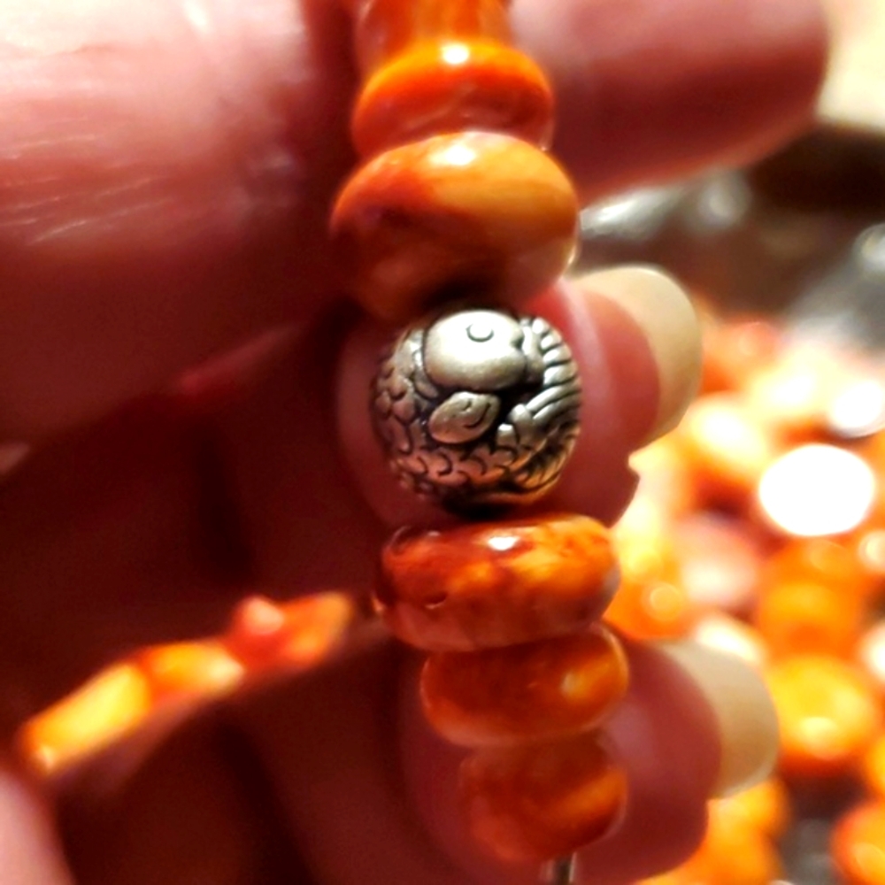 💥SOLD💥NewSpiny Oyster&999 Sterling Silver Fish Beads,3 Chain Sterling Bracelet - Picture 3 of 6